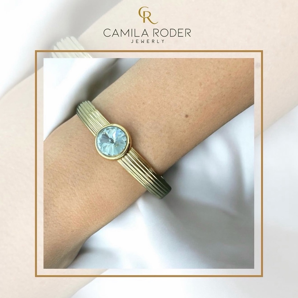 18k Gold plated Bracelet with crystalline Accent